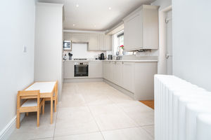 KITCHEN- click for photo gallery